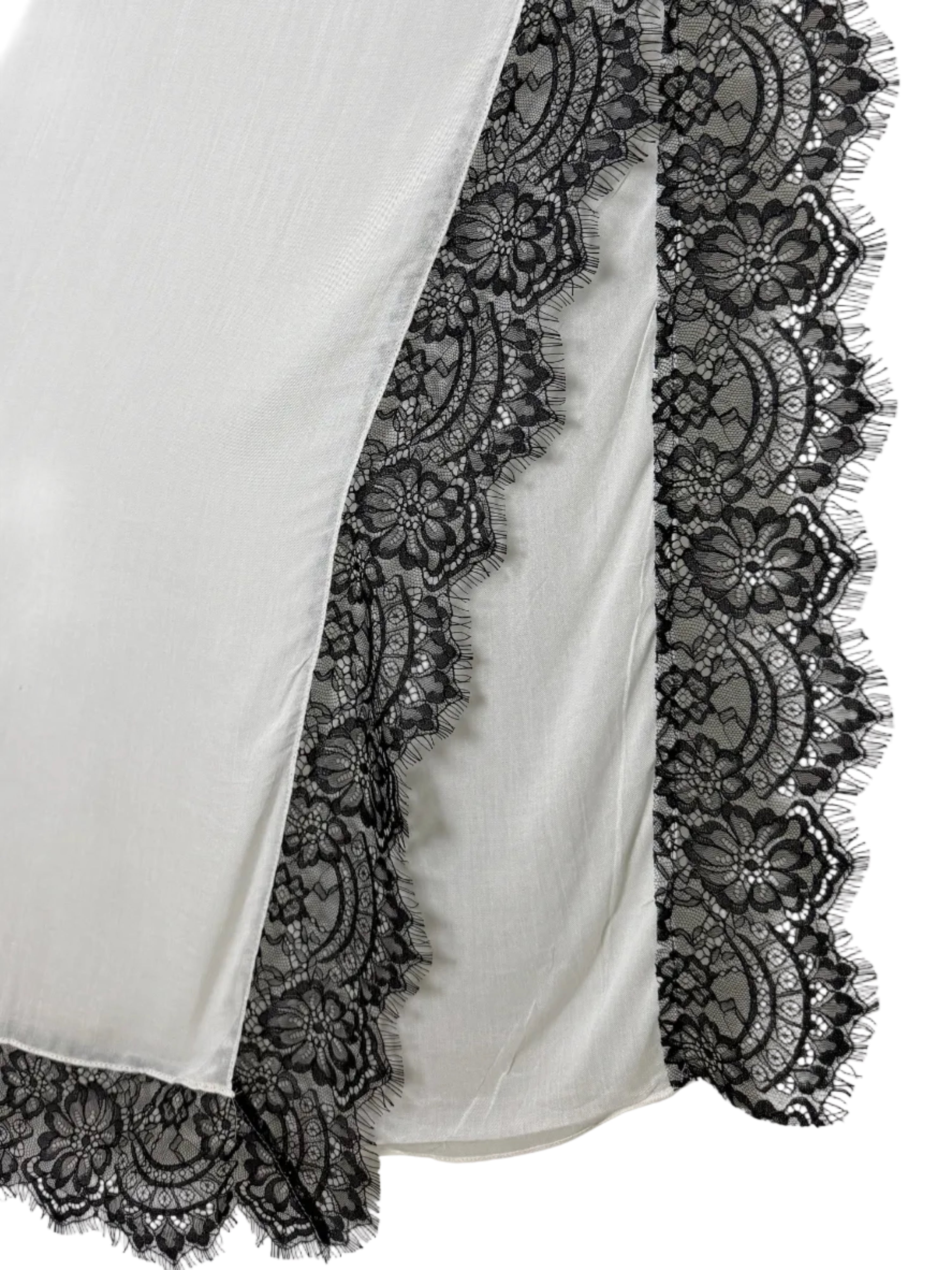 Noir Lace- Modal Hijab